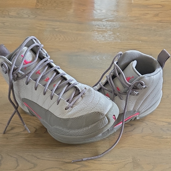 Jordan Gray High-Top Sneakers - Picture 3 of 5